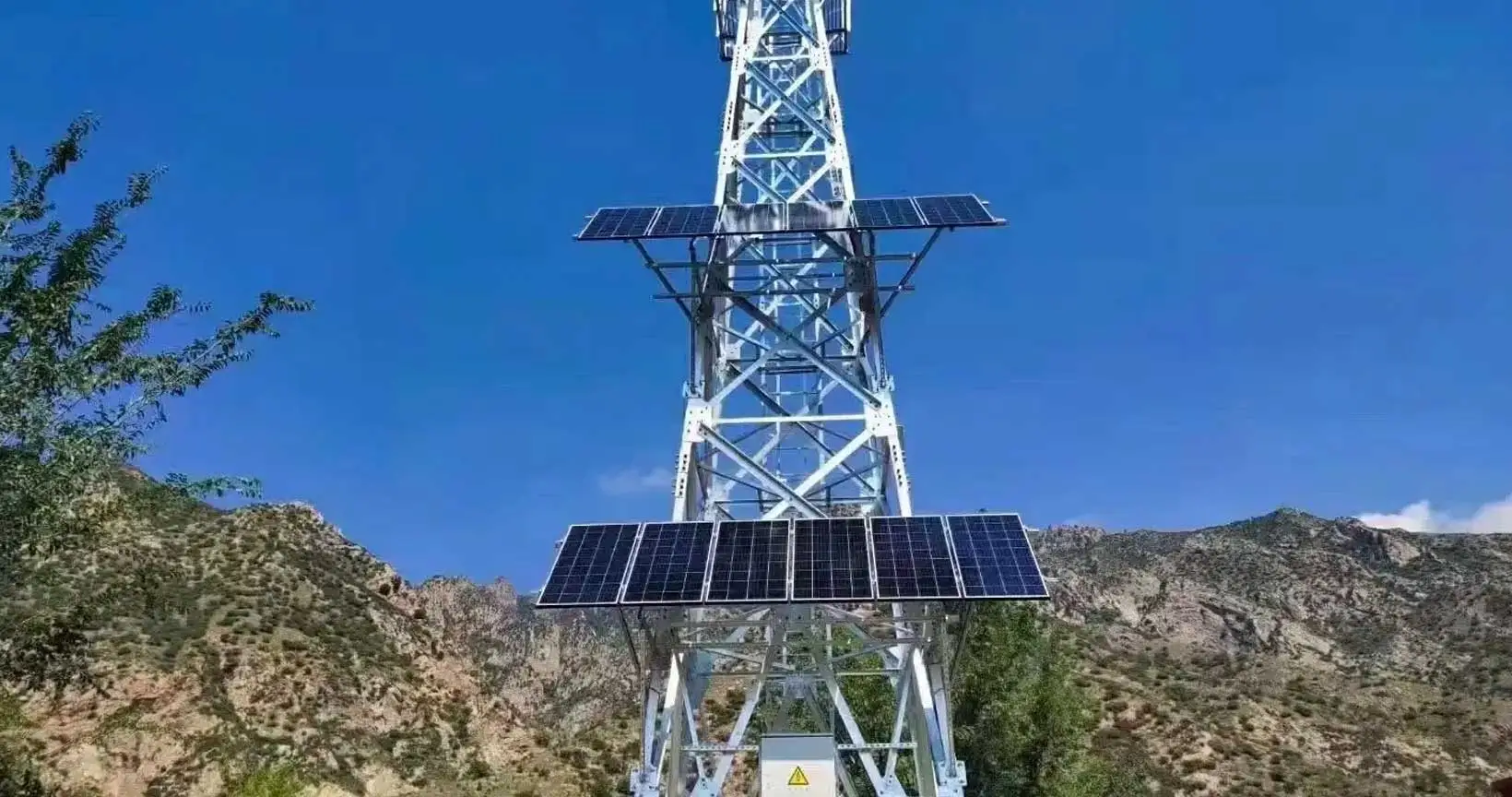 Контроллер солнечного заряда MPPT в железных башнях, сокращение выбросов сточных вод, защита от лесн